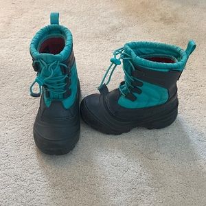 North face kids winter snow boots. Pretty good condition. Size 12